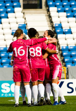 Bläddra bland fler bilder av Fotboll, Damallsvenskan, Stattena - Ldb Malmö