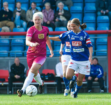 Nilla Fischer, Malmö och Jessica Julin, Stattena