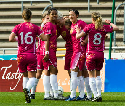 Nilla Fischer, Malmö, jubel, med Renata da Costa och