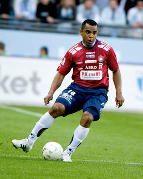 Alvaro Santos