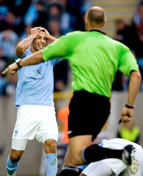Guillermo Molins, MFF missar en bra målchans