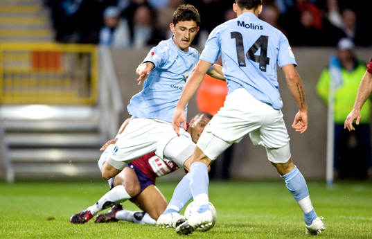 Agon Mehmeti, MFF skjuter 3-0