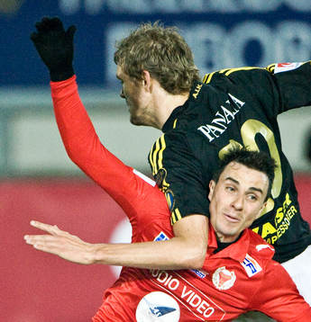 Daniel Mendes, Kalmar trycks till av Jos Hooiveld, AIK