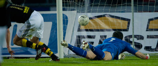 0-1 Petter Wastå, målvakt, Kalmar, chanslös, målskytten