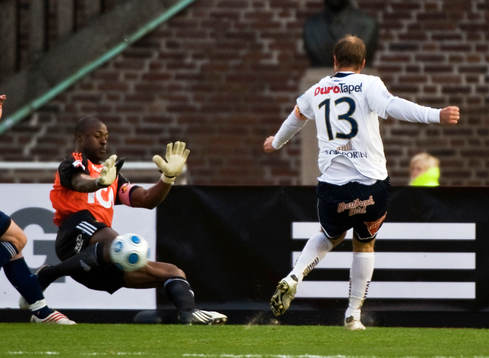 Pa Dembo Touray, målvakt, Djurgården och Hans Berggren,