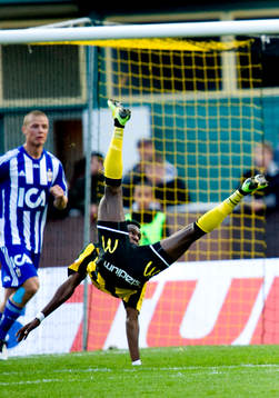 Dominic Chatto, Häcken