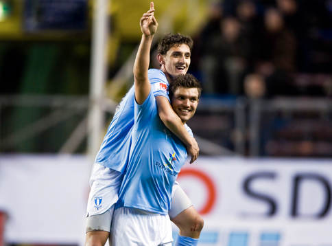 Agon Mehmeti och Labinot Harbuzi, jubel