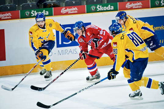 Varken Niklas Persson, Mattias Weinhandl eller Martin