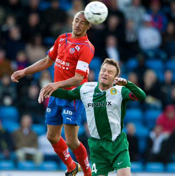 Henrik Larsson högre än Mikkel Jensen