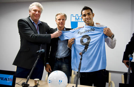 Pelle Svensson, VD MFF, Roland Nilsson, tränare och Wilton