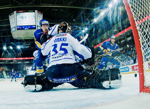 Martin Thörnberg, Sverige, oroar framför Iiro Tarkki,