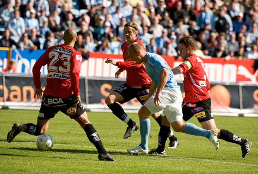 Daniel Larsson, Malmö tar sig igenom och gör 1-1