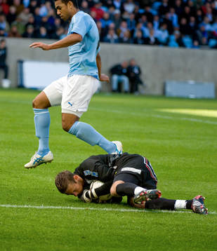 Wilton Figueiredo, Malmö och Viktor Norling, målvakt,