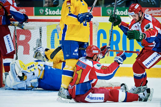 Oleg Saprykin och Alexander Radulov, Ryssland, jubel