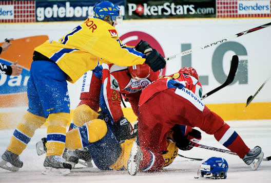 Maxim Sushinskiy och Konstantin Korneev, Ryssland, trycker