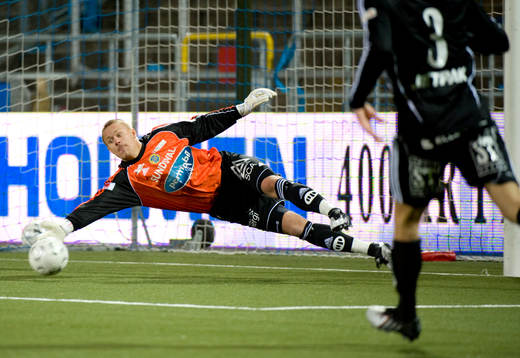 Fredrik Sundfors, Målvakt Sundsvall räddar