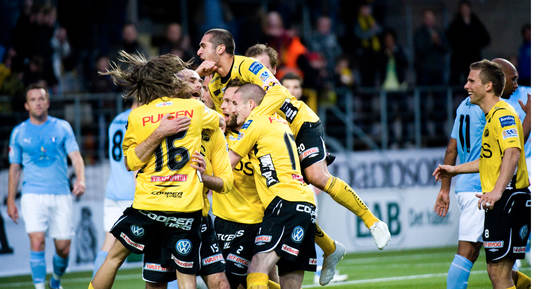 1-0 Mathias Florén och hela Elfsborg vill gratta. Jubel
