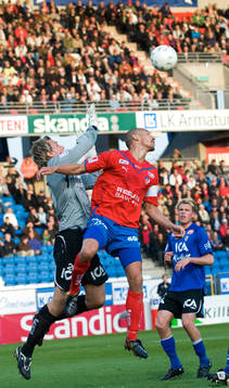Henrik Larsson mot  Magnus Bahne