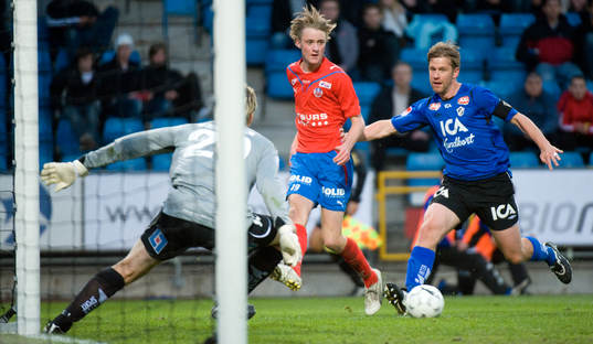 Nära 2-0 i inledningen av andra halvlek när Rasmus