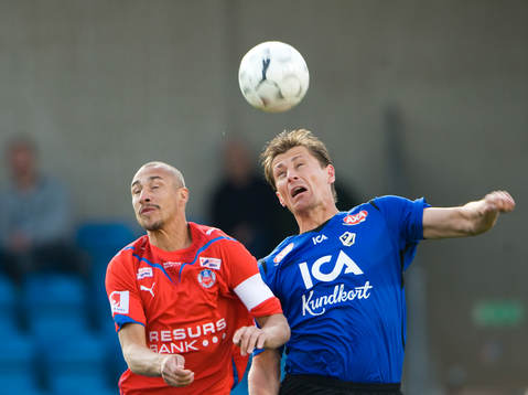 Henrik Larsson och Tommy Jönsson, nickduell