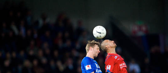 Tommy Jönsson och Henrik Larsson, nickduell