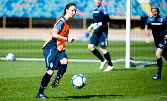 Kosovare Asllani