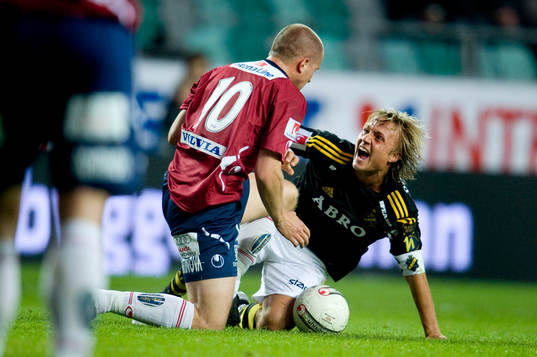 Patrik Elmander, Örgryte, Pierre Bengtsson, AIK, bråkar