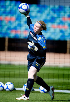 Hedvig Lindahl, målvakt