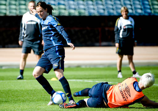 Lotta Schelin