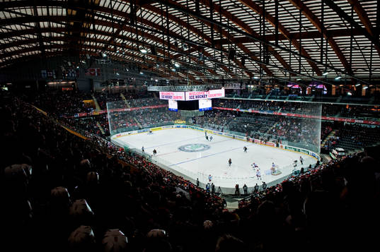 Postfinance Arena i Bern, interiör