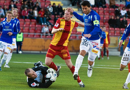Joakim Hagernäs, Syrianska, Fredrik Persson, målvakt och