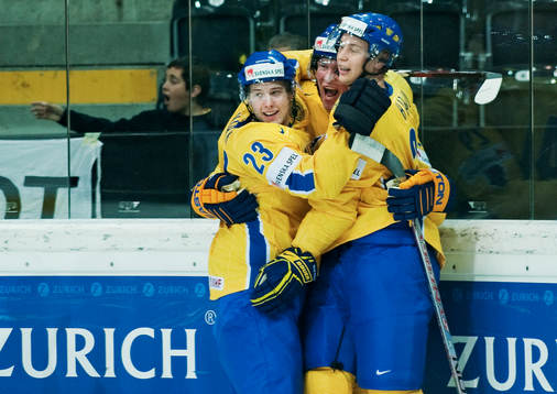 Linus Omark, Kenny Jönsson och Johan Harju, Sverige, jubel