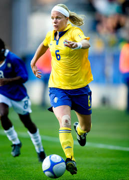 Sara Thunebro, Sverige