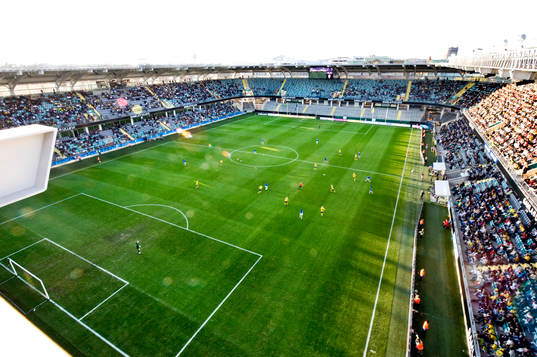Fotboll, dam, Sverige - Brasilien, invigning av Gamla