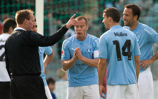 - snälla domaren det var ingen straff... Daniel Andersson
