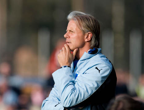 Roland Nilsson, tränare, funderar