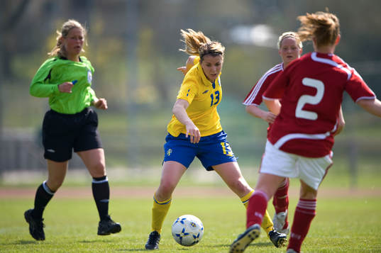 Rebecca Johnson, Sverige
