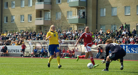 Linnea Liljegärd, Sverige och Sanne Troelsgaard, Danmark