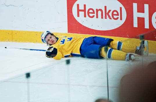 Tobias Enström, Sverige, skadade sig. Skada