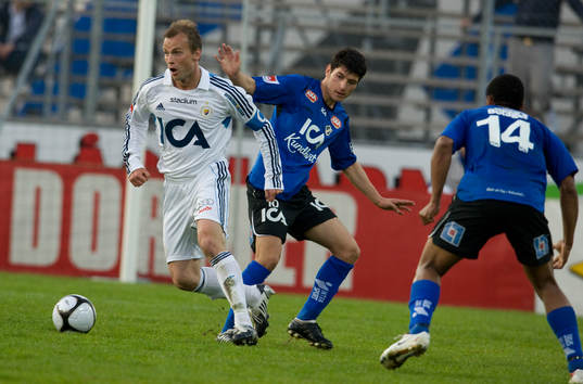 Markus Johannesson, Djurgården, drar ifrån HBK-försvaret
