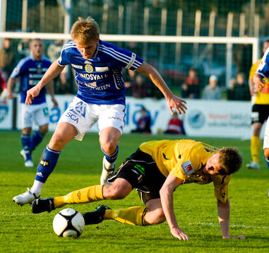 Daniel Nilsson, Mjällby och Ari Skulason, Sundsvall