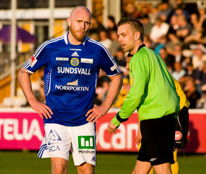 Hannes Sigurdsson, Sundsvall, var inte glad på Joha