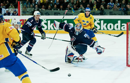 Oroligt framför Robert Esche, målvakt, USA
