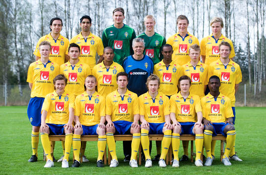Lagbild. Bakre raden fr.v.: Abdul Khalili, Sandeep Mankoo,