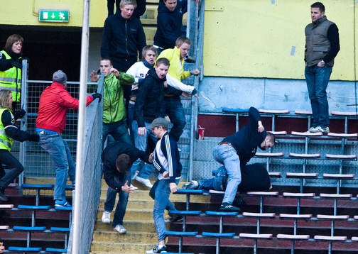 Slagsmål på Helsingborgs läktare