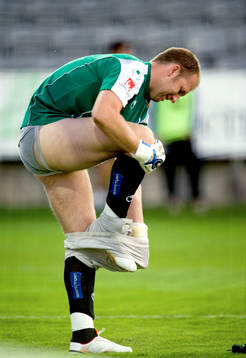 Henrik Gustavsson, målvakt Åtvidaberg, fick byta shorts