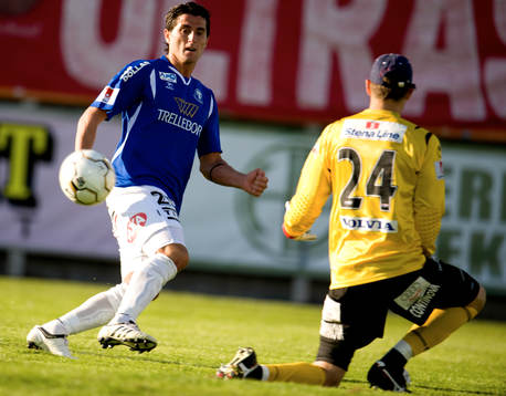 Yousef Fakhro, Trelleborg och Nathan Coe, målvakt Örgryte