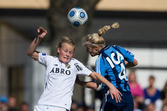 Annica Sjölund, AIK och Gudrun Soley Gunnarsdottir,