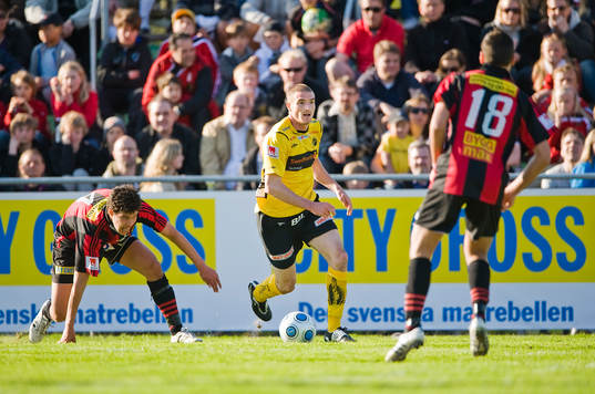 James Keene, Elfsborg, mellan Mauricio Albornoz och Miiko