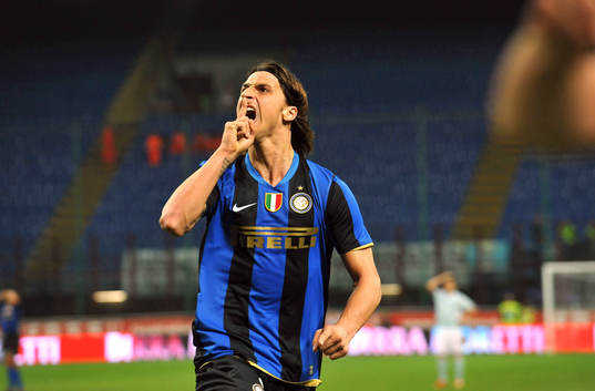 Zlatan Ibrahimovic, tvåmålsskytt för Inter, glädje,